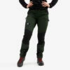 Nordwand Pro Short Trousers Women Forest Green -Sporty Men Wear Sales 03da1300 e5b7 499b 9ab6 91d9f90ef8f6