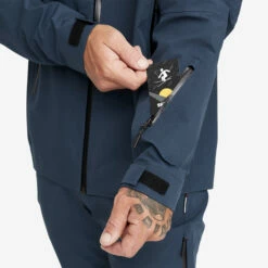 Cyclone Rescue Jacket 2.0 Men Moonlit Ocean -Sporty Men Wear Sales 0e9ecf6c c6da 4538 9ab1 4f43e7bcf72d