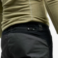 RVRC GP Shorts Men Jetblack -Sporty Men Wear Sales 651b87bb 365d 4ecd 9dd4 23953d113fae