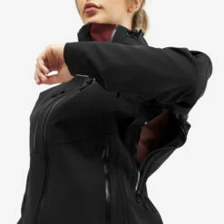 Cyclone Rescue Jacket 2.0 Women Black -Sporty Men Wear Sales b2448237 f9a4 47f6 a62d a9852e7138db