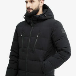 Igloo Jacket Men Black -Sporty Men Wear Sales e3054e15 687d 4845 8296 36309fe54164
