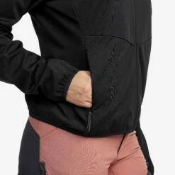 Pace Hooded Wind Jacket Women Black 17 Pace Hooded Wind Jacket Women Black -Sporty Men Wear Sales fa10df55 95a3 40e3 8b86 8c6c51243684